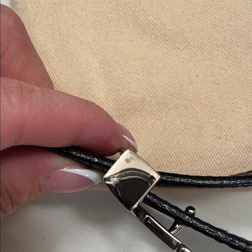 Authentic Louis Vuitton Initiales 30mm Black Reversible Belt size 85 cm - Picture 7 of 10